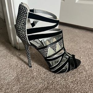 Black and white sam Edelman heeled sandals